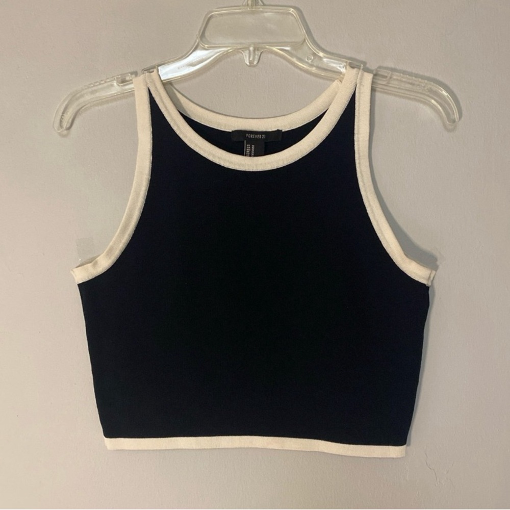 FOREVER 21 Off White/ Black Sweater Knit Crop Top Tank M